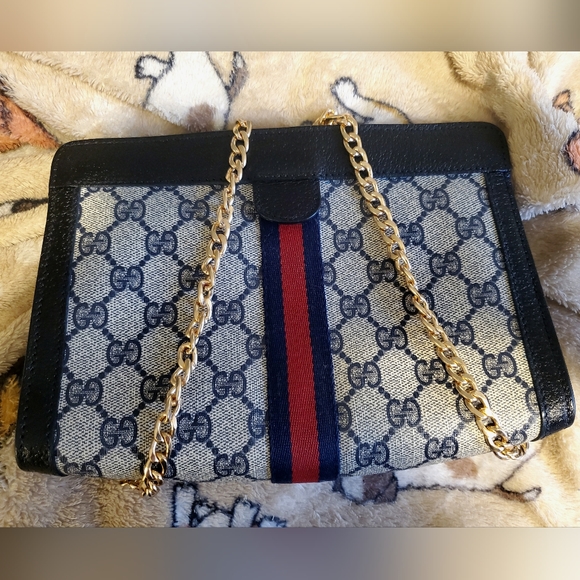 ***Sold Via Mercari*** Authentic Gucci Sherry Line & Dustbag - Picture 3 of 16